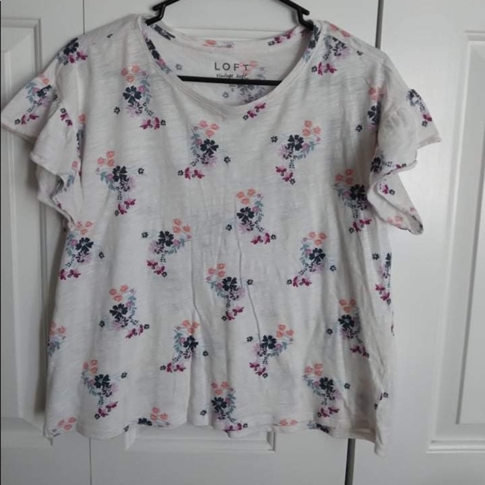 Floral tshirt